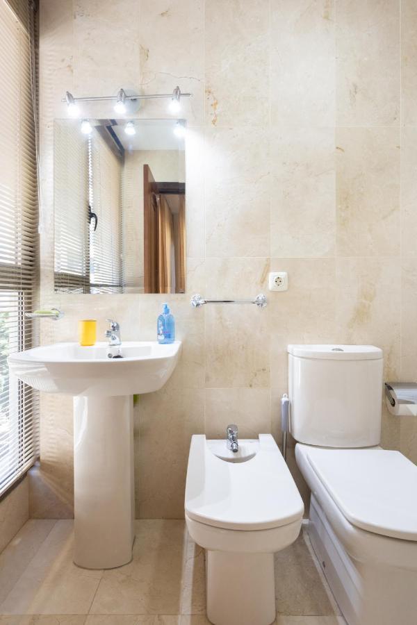 Home2Book Bright & Comfy Apt Santa Cruz Center Ngoại thất bức ảnh